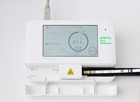 唾液検査機